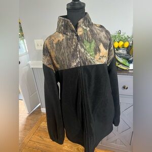 Lewis & Clark Men's Black and Green Camouflage Fleece Zip-upJacket